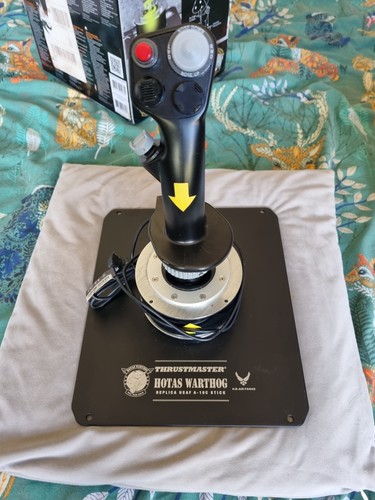 Thrustmaster hotas warthog - thrustmaster,