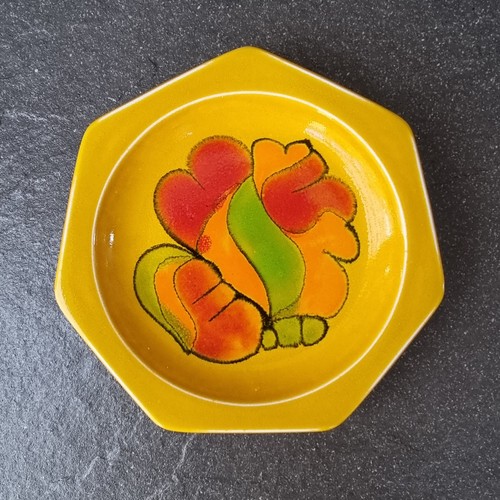 Poole pottery delphis heptagon - pottery,