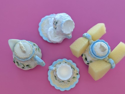 Vintage miniature avon light - miniature,