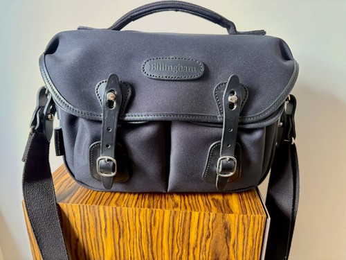 Hadley small pro - small, camera
