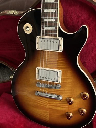 Gibson les paul - ▶️,