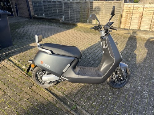 Lexmoto yadea electric moped - electric, moped/