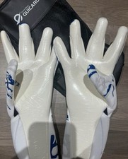 Men’s Goalkeeper Gloves Size