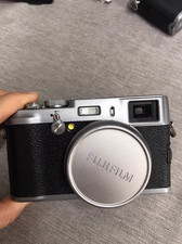 Fujifilm X100 12.3MP APS-C CMOS EXR 4x Optical Zoom Digital Camera -100% Working