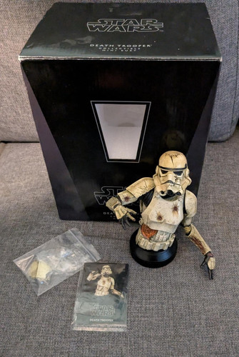 Star wars gentle giant zombie - wars,
