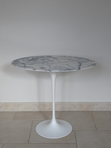 Old coffee table - coffee, knoll