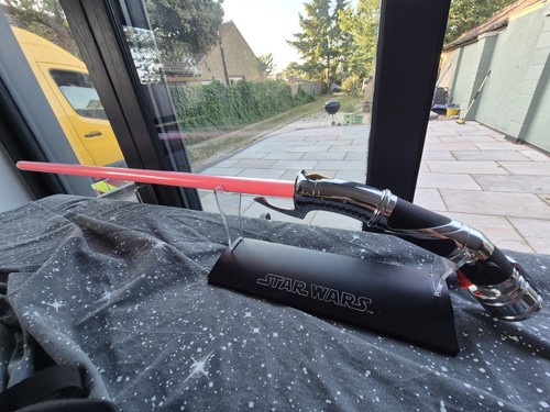 Count dooku lightsaber - count,
