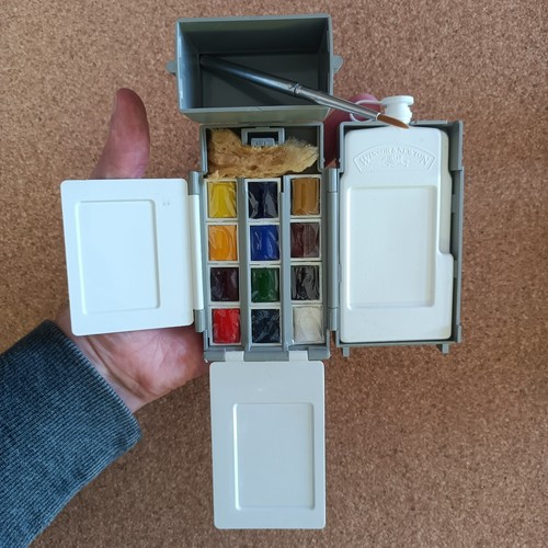 Complete winsor newton - newton, field
