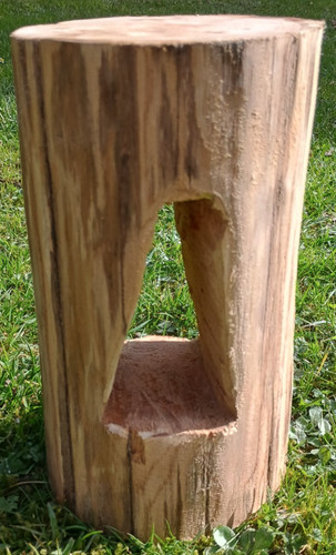 Log triangle sculpture candle