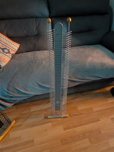 Free standing tower - tower, holds
