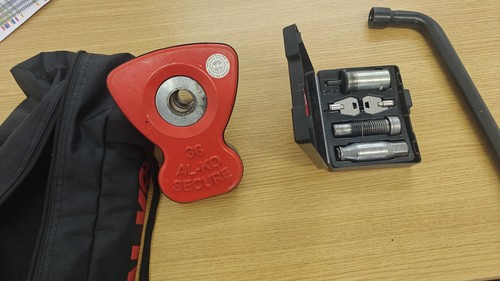 Wheel lock caravan - 36,