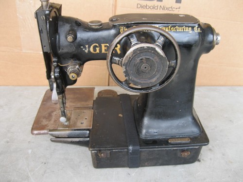 Singer industrial machine - industrial, 65