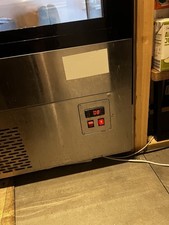 🧁 Hamoki Display Fridge – Chilled Counter Cabinet for Cakes, Desserts & Drinks