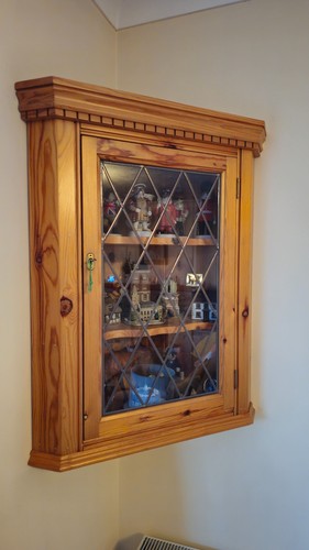 Vintage pine hanging corner