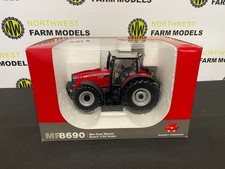 UNIVERSAL HOBBIES 2729 1:32 SCALE MASSEY FERGUSON 8690 DYNA VT TRACTOR