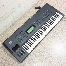 YAMAHA SY77 Workstation