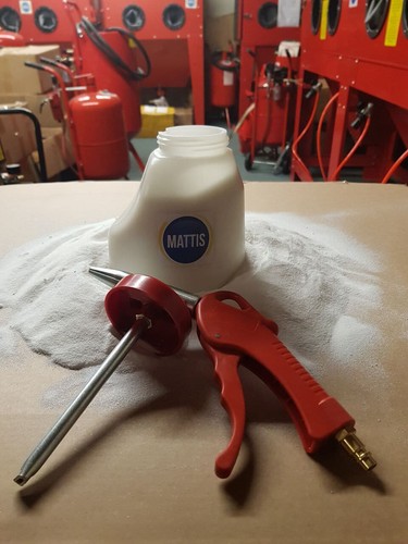 Soda blaster hand - ., held