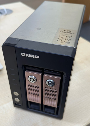 Qnap nas bay - (ts-219p+),