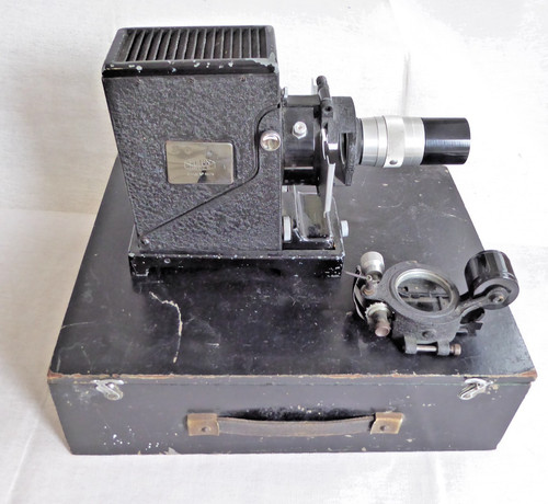 Vintage 1949 pullin projector - 1949,
