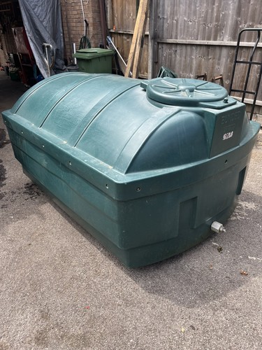 Deso 1300 litre low level