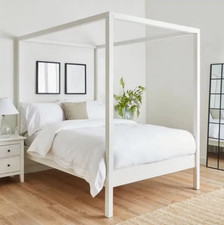 white wooden king size bed frame Canopy 4 Poster, perfect condition