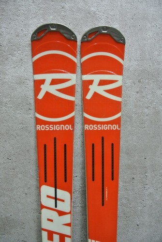 Skis carving race - /,
