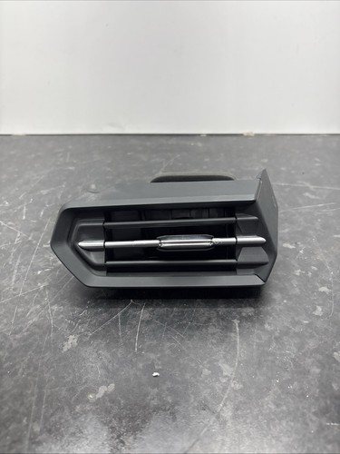 Dashboard air vent grill right - vent,