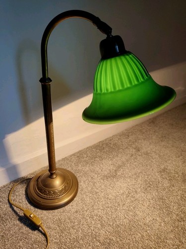 Art deco green lamp - art,