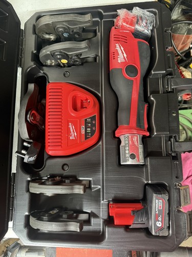 Milwaukee m12 press - m12, tool