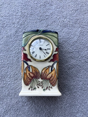 Moorcroft anna lily carriage - moorcroft,