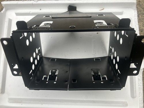Saab stereo head - 9-5,