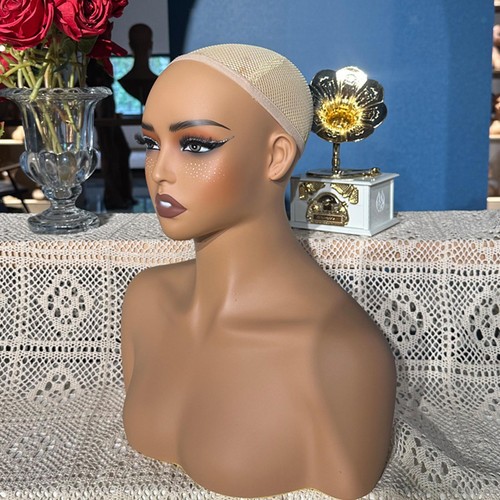 Mannequin head with shoulder - mannequin,
