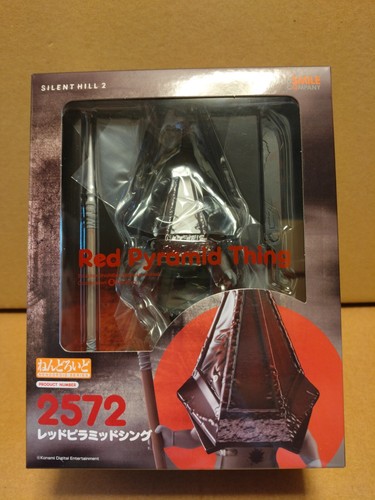 Silent hill pyramid head - silent,