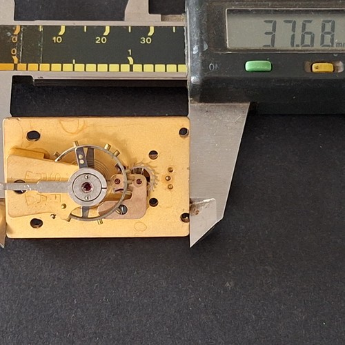 Platform escapement - platform, escapement.