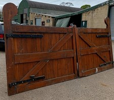 Oak Driveway Gates Cotswolds