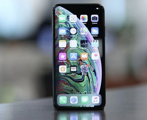 Apple iphone 64gb space - iphone,