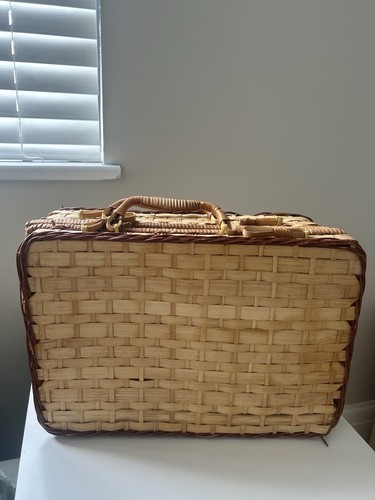 Vintage wicker woven - vintage, baskets