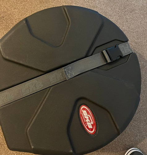 Hard case snare - case,