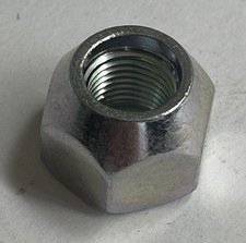 Nissan 40224-EJ20A wheel lug