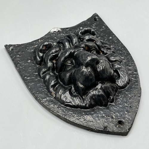 Lion garden wall plaque - lion,