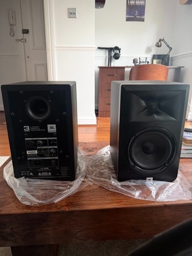 Jbl lsr305 active powered - lsr305,
