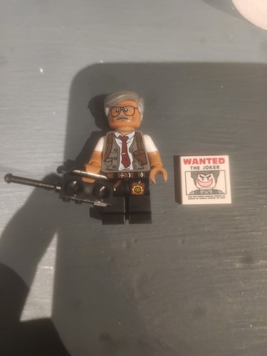 Lego minifigure commissioner - lego,