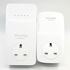 TP-LINK TL-WPA8630P WiFi AV1200 GIGABIT PASSTHROUGH POWERLINE KIT W3417