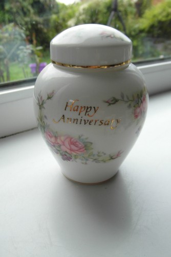 Royal albert happy anniversary - royal,