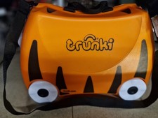 Trunki Orange Tiger Sit On And