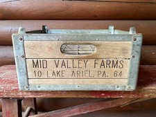 Vintage Wooden Milk Crate Half Pint Mid Valley Farms Lake Ariel Pa 