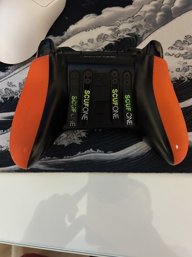 Scuf one professional - one,