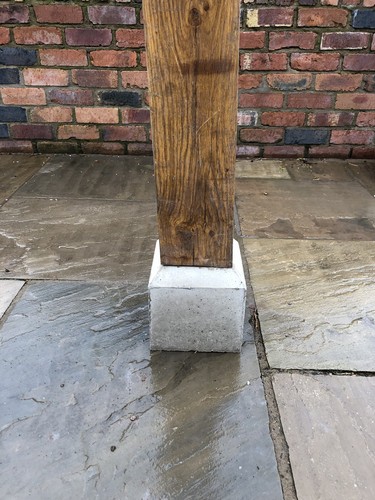 Staddle stone - staddle,