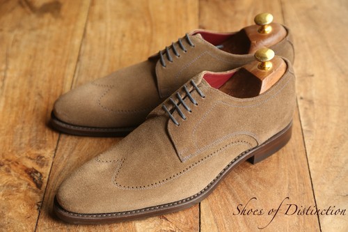 Loake design victor light - design,