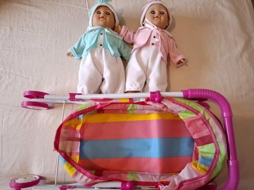 Twin baby dolls play - baby,